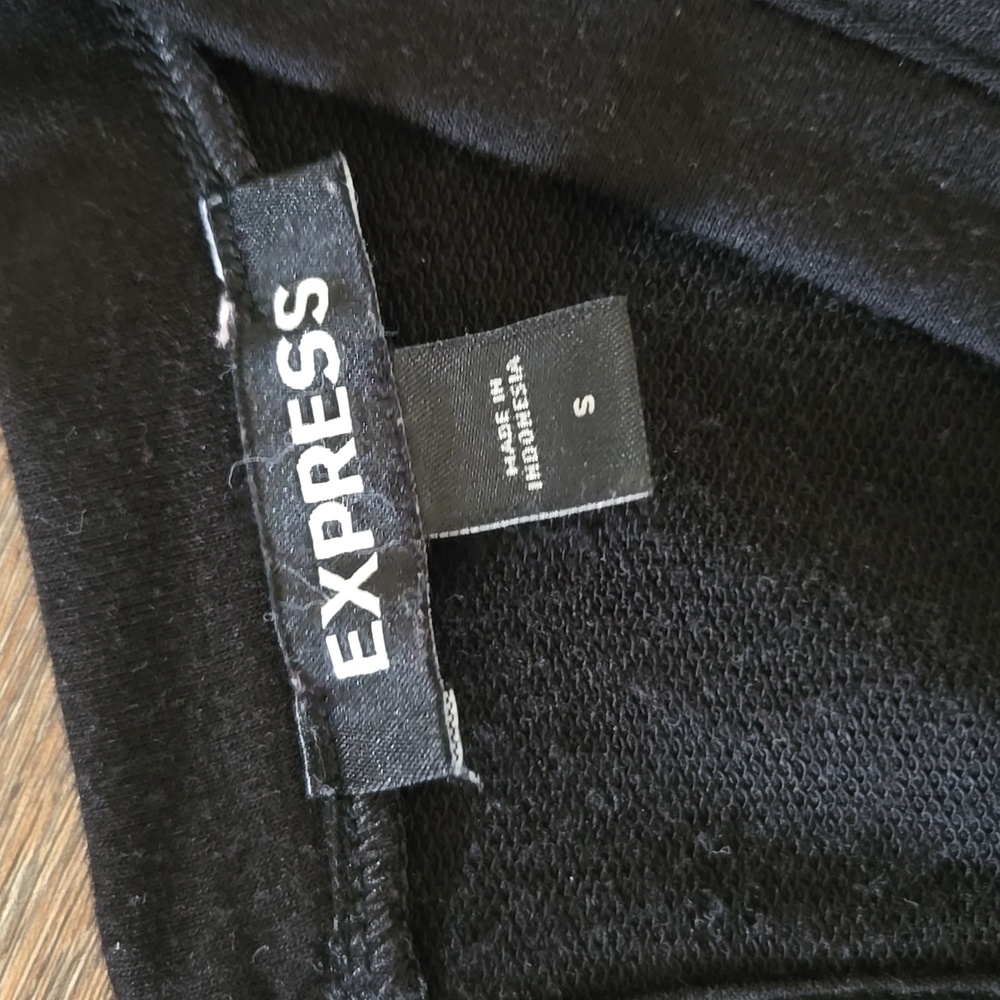 Express Knit Jumpsuit - Picture 4 of 14